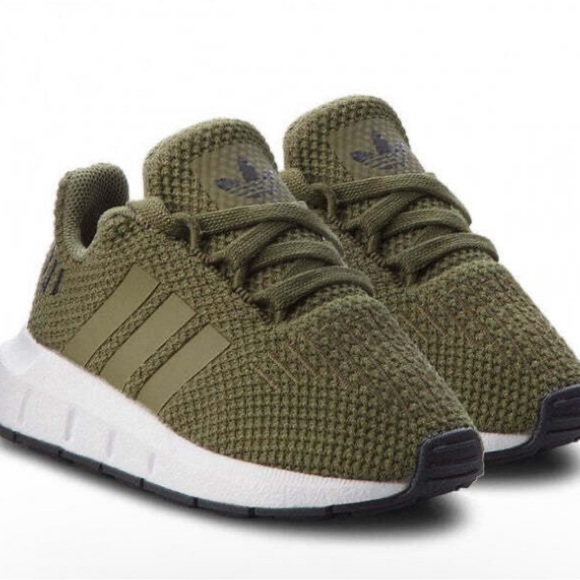 Baby adidas shoes size 4K, excellent condition, olive green - Picture 1 of 4